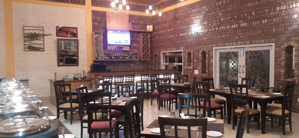 포 반얀스 스피릿 앤 네이처 리조트 Rāipur 외부 사진